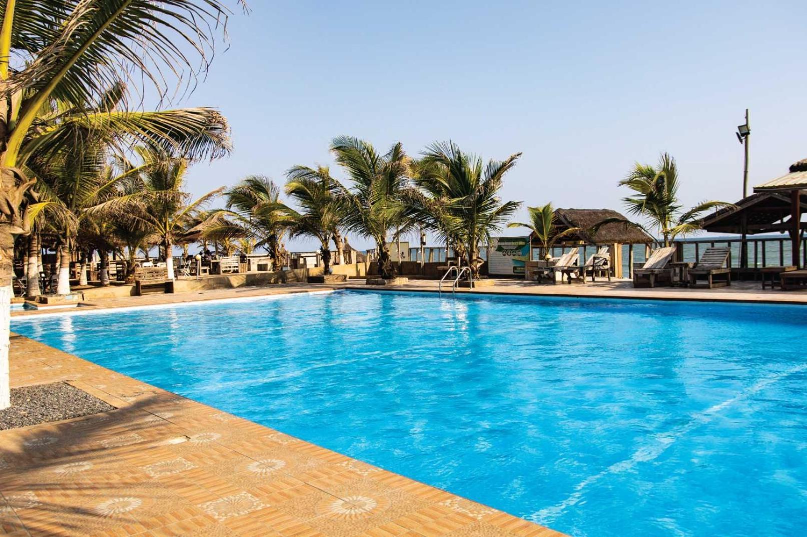 Ocean Green Beach Resort Prampram Екстериор снимка