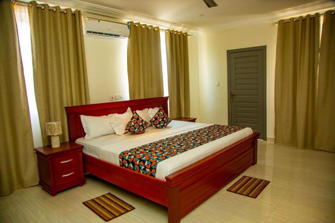 Ocean Green Beach Resort Prampram Екстериор снимка