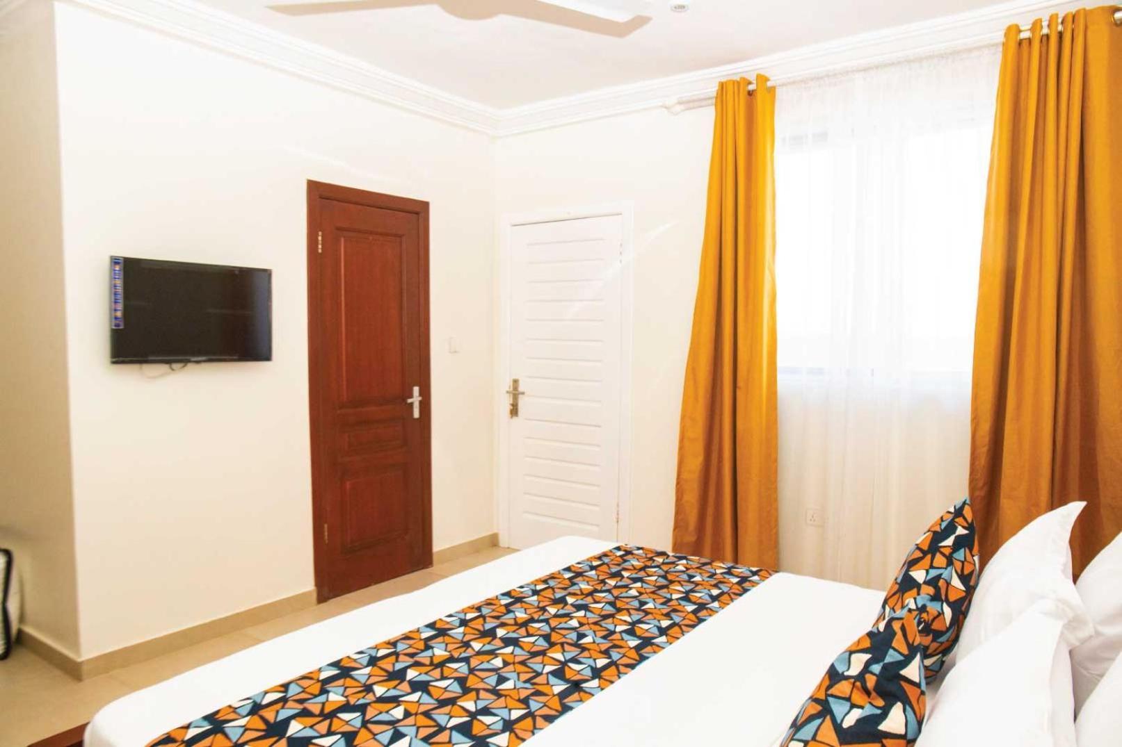 Ocean Green Beach Resort Prampram Екстериор снимка