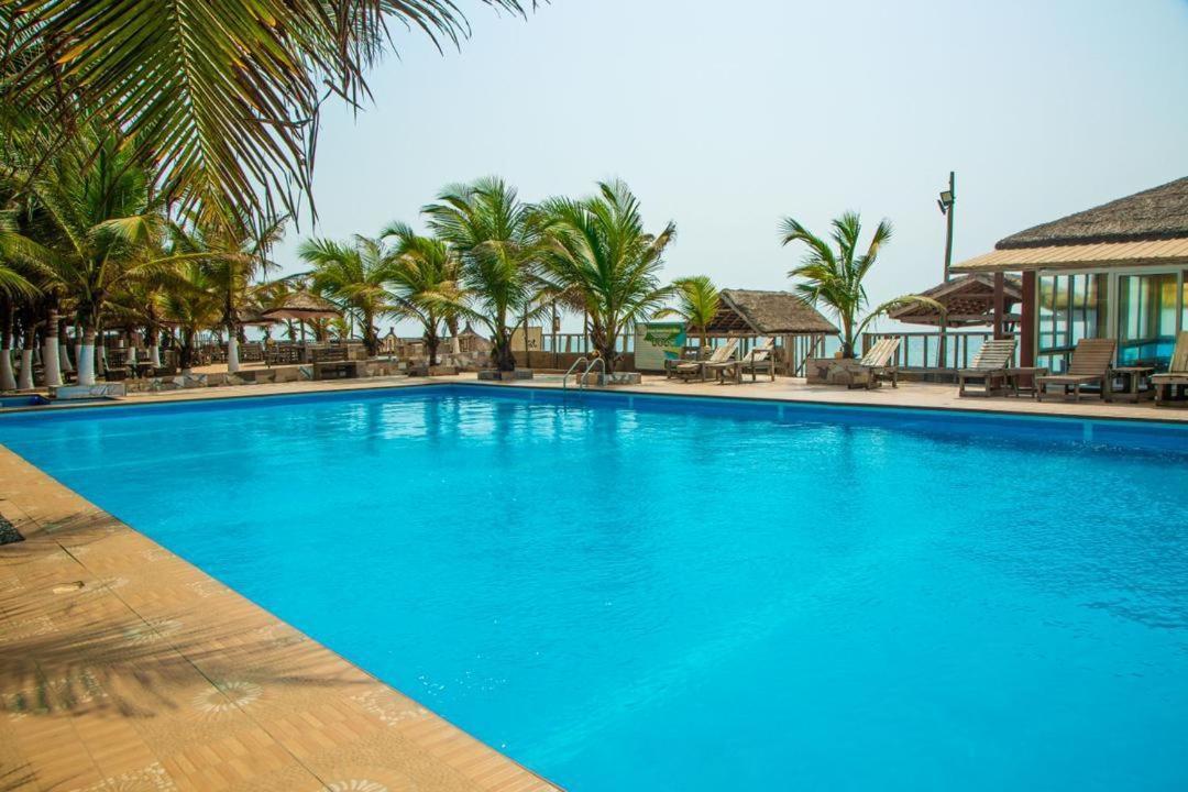 Ocean Green Beach Resort Prampram Екстериор снимка