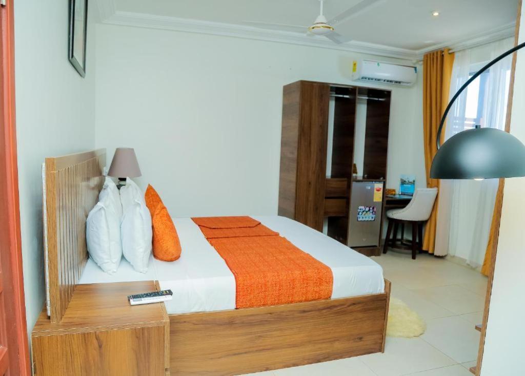 Ocean Green Beach Resort Prampram Екстериор снимка